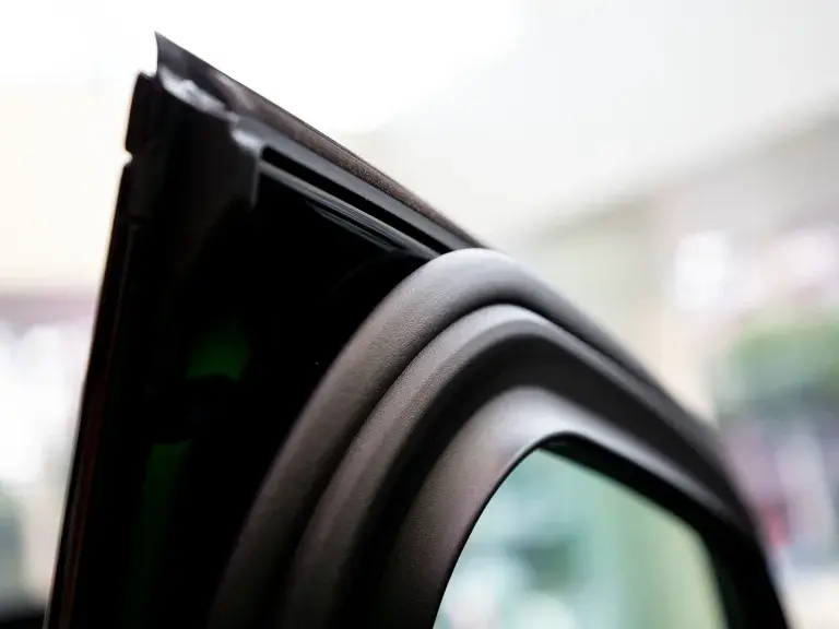 elastic rubber at door for reduce sound outside a car