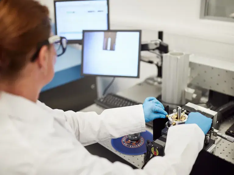 Microscope inspection of fiber in lab